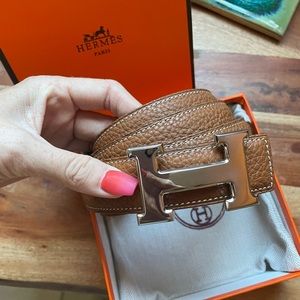 Hermes belt- NEW. Camel with silver hardware. Amazing condition.